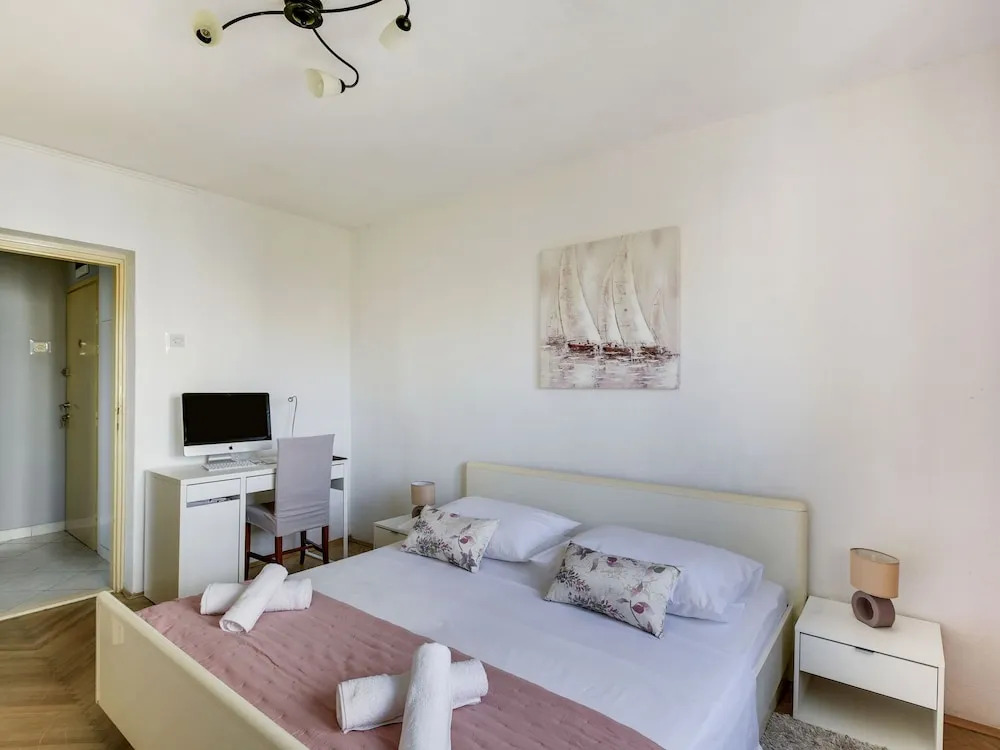 Homely Apartment in Split near Sea