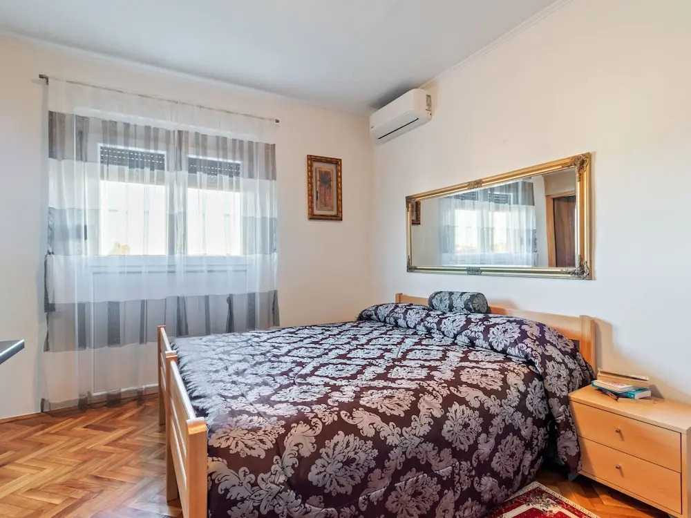 Pretty Apartment In Rovinj Near Sea Beach