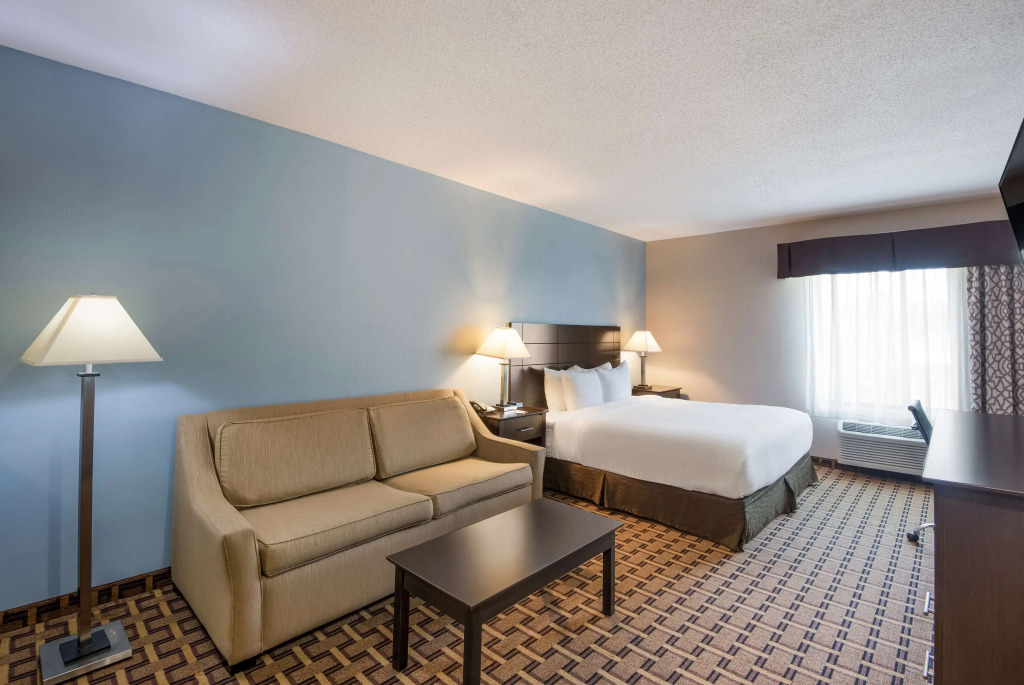 SureStay Plus Hotel by Best Western Coralville Iowa City