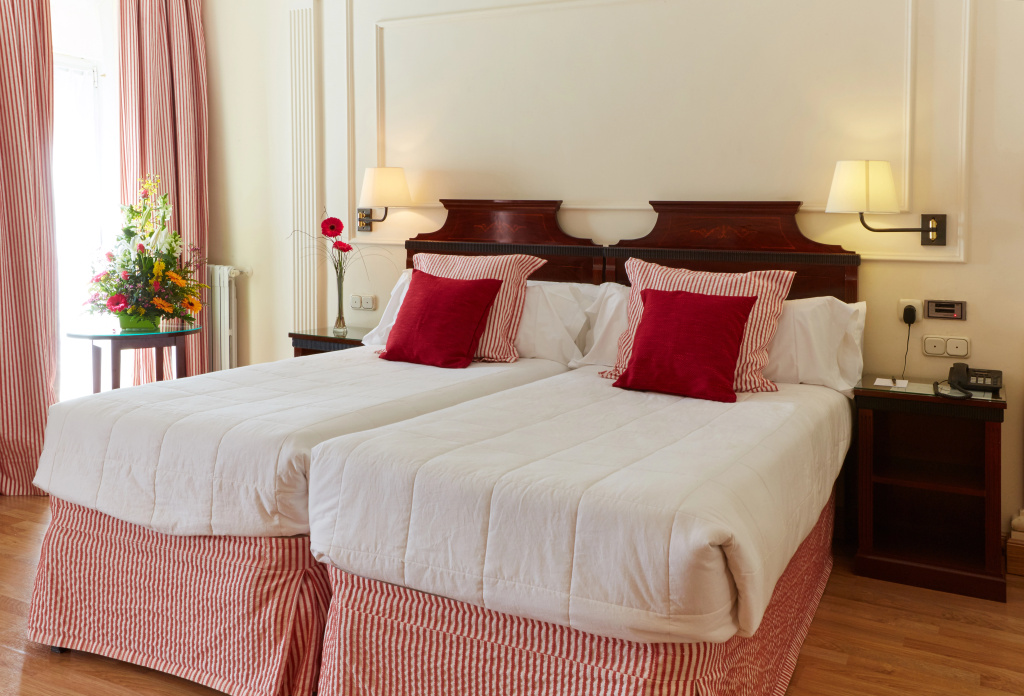 Отель Sercotel Hotel Europa
