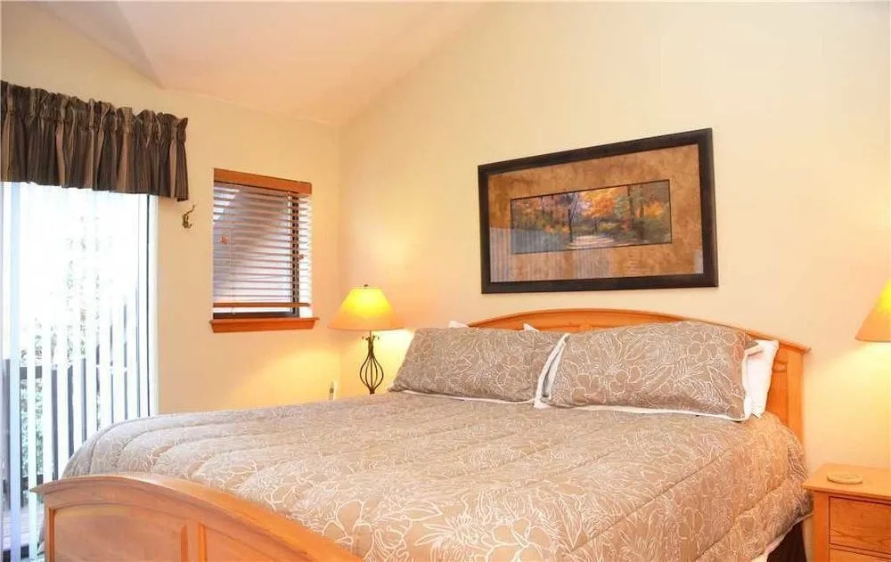 Village Point 202 by Great Western Lodging