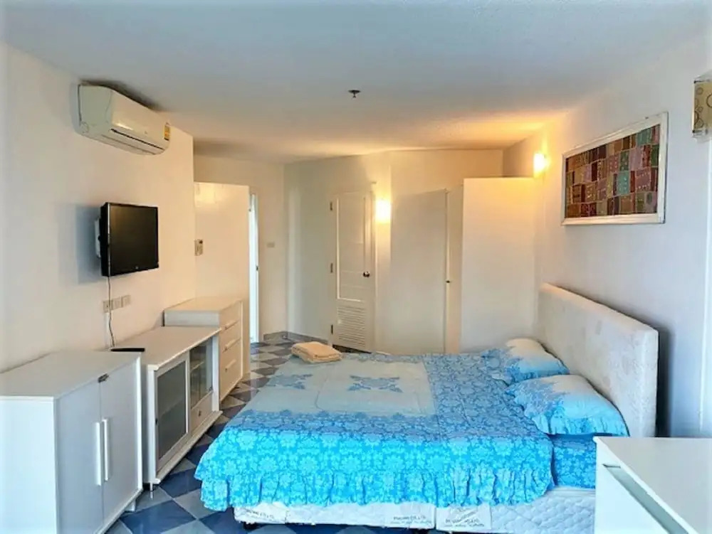 Angket hip Residence Fully Equipped 1 Bedroom + Bath tub & Shower