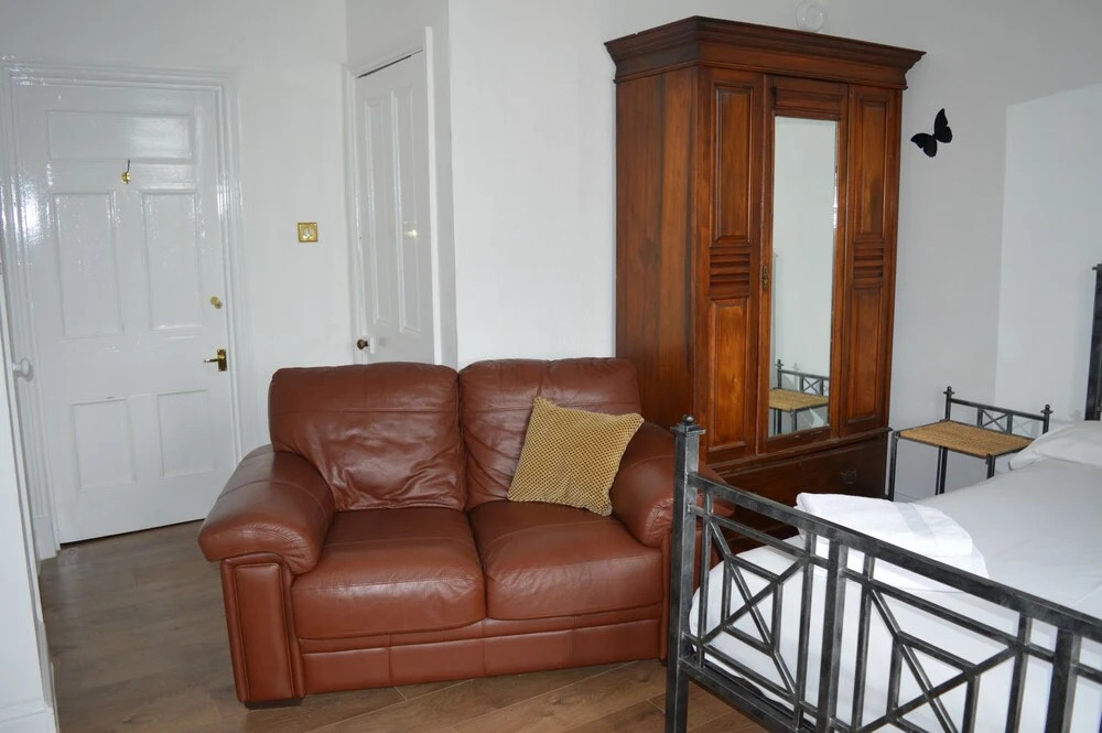 Syston Guest House