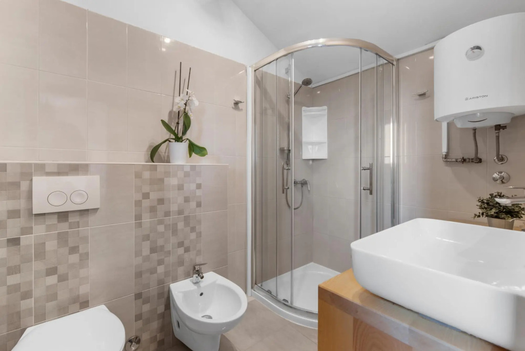 Kalista in Betiga with 4 bedrooms and 3 bathrooms