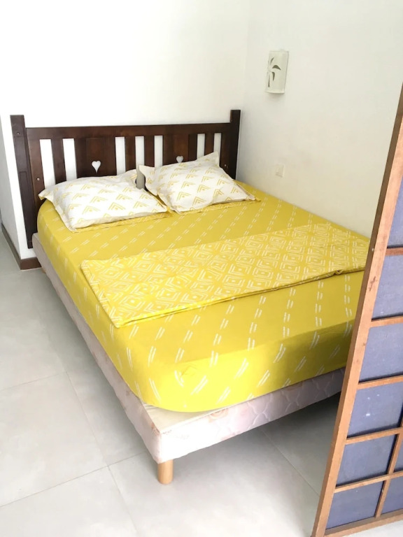 Studio In Sainte Anne With Shared Pool And Furnished Garden 500 M From The Beach