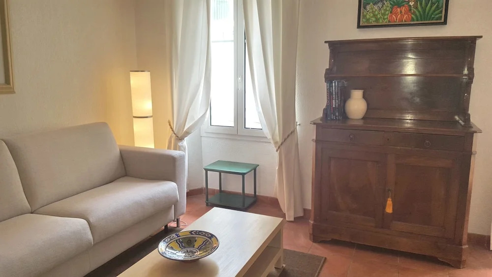 Welcome to Cannes - Duplex 15