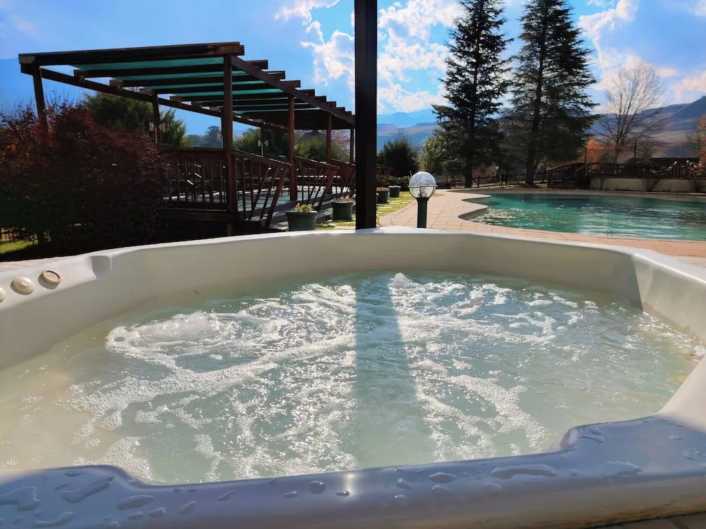 Gooderson Leisure Riverbend Chalets Self Catering