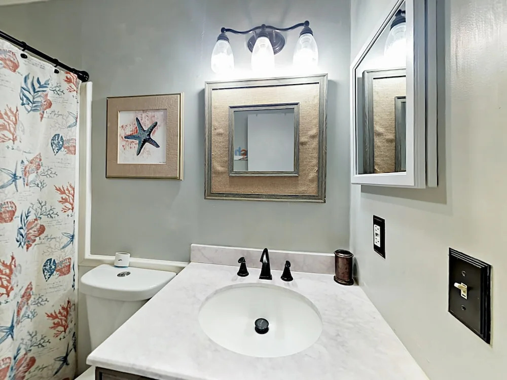 William Hilton #4305 - 2 Br Condo
