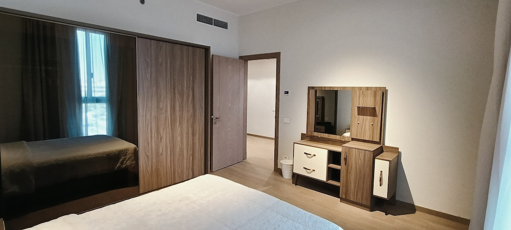 ELITE Comfort 4BR Apartment AeonTowers