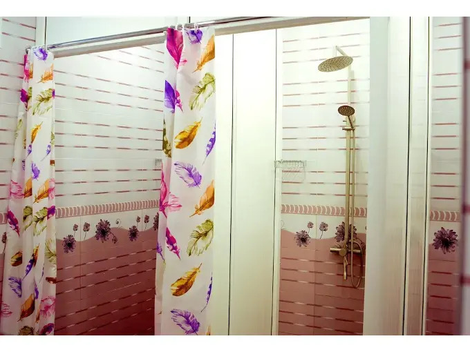 Hostel Nreni