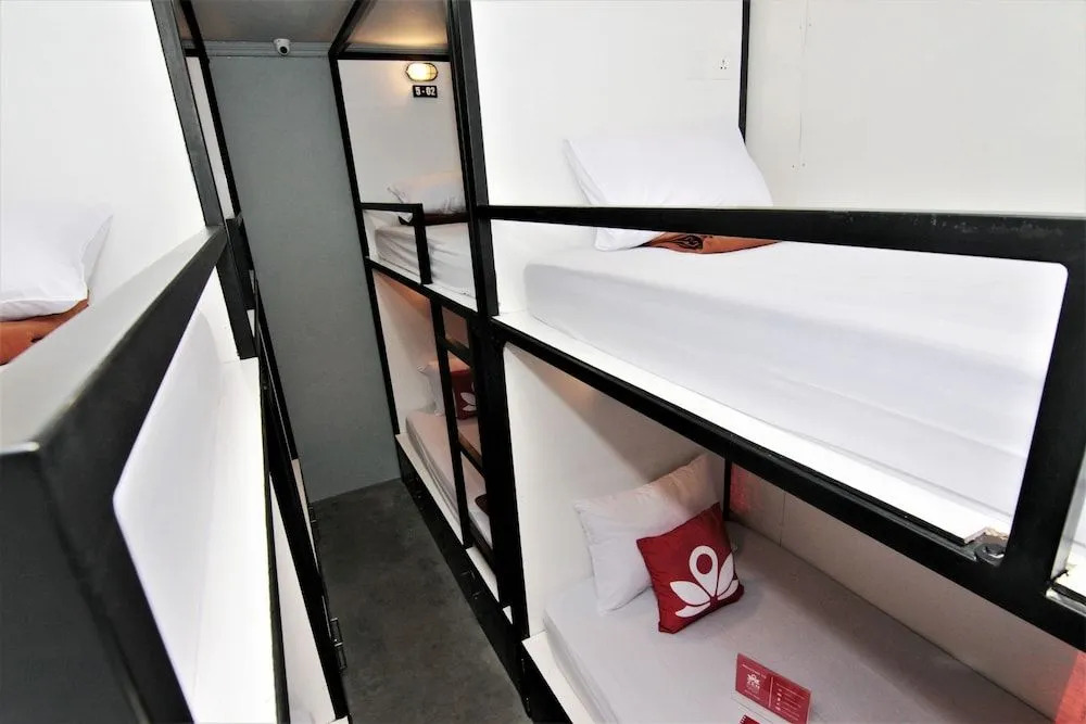 ZEN Hostel Jalan Patimura Legian