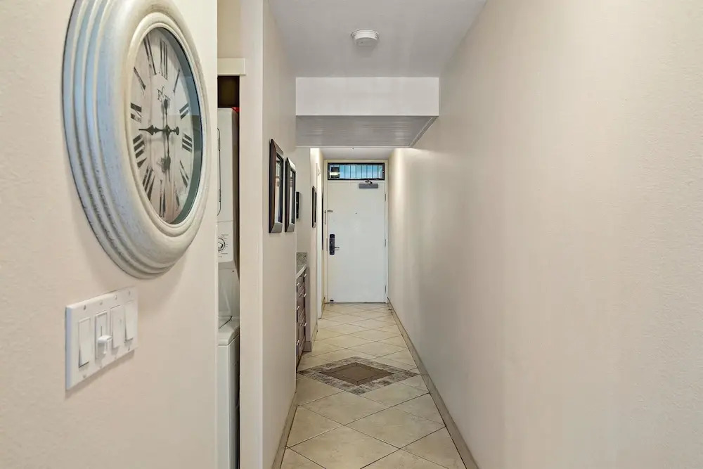 Kamaole Sands 9-301 - Luxurious Renovation, Split AC, Wi-fi, Ocean View Condo