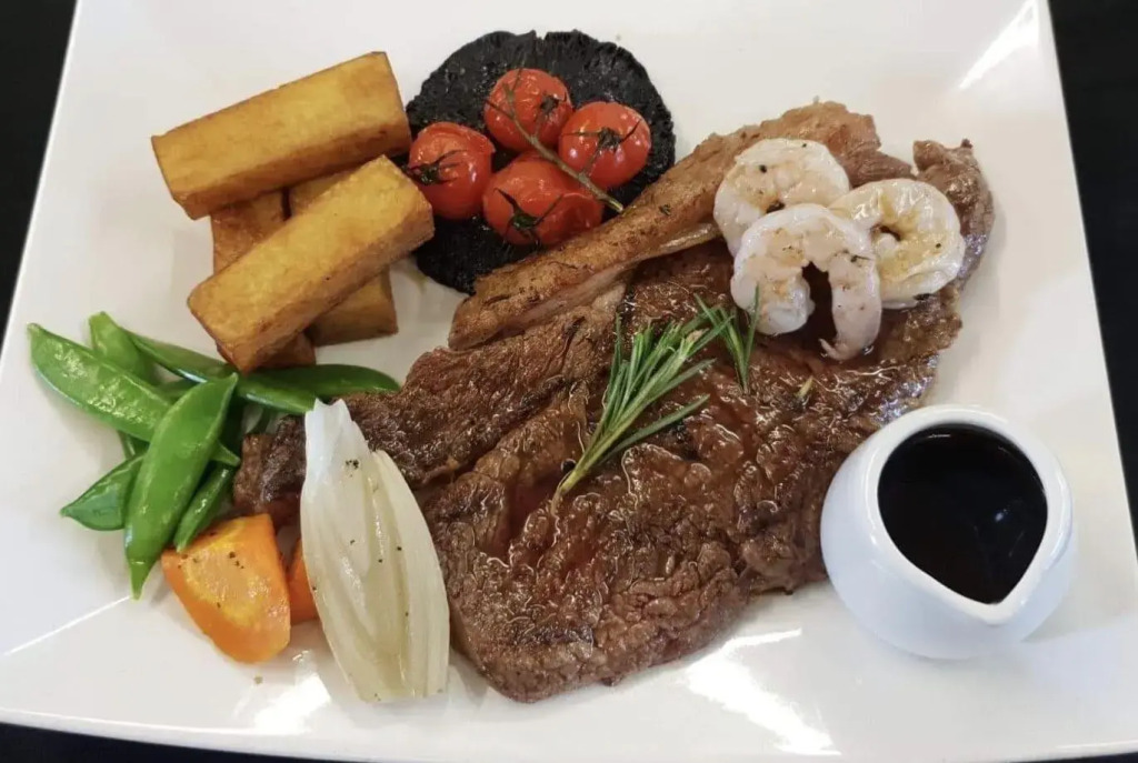 Redcliffe Hotel