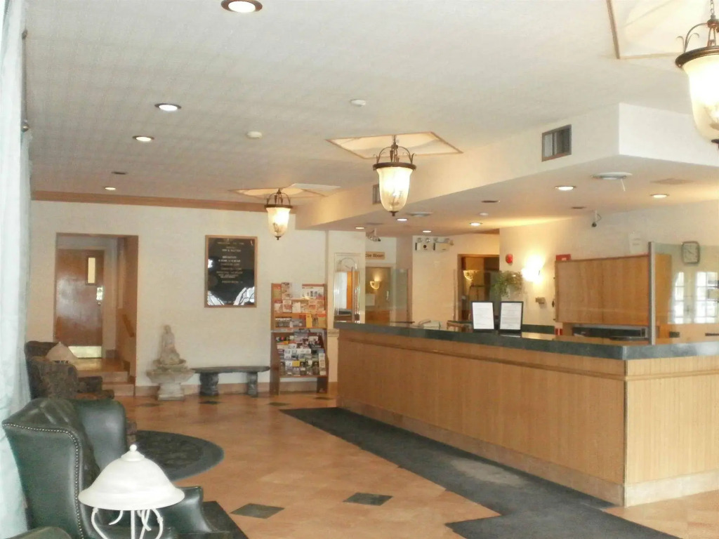 Royal Inn and Suites at Guelph