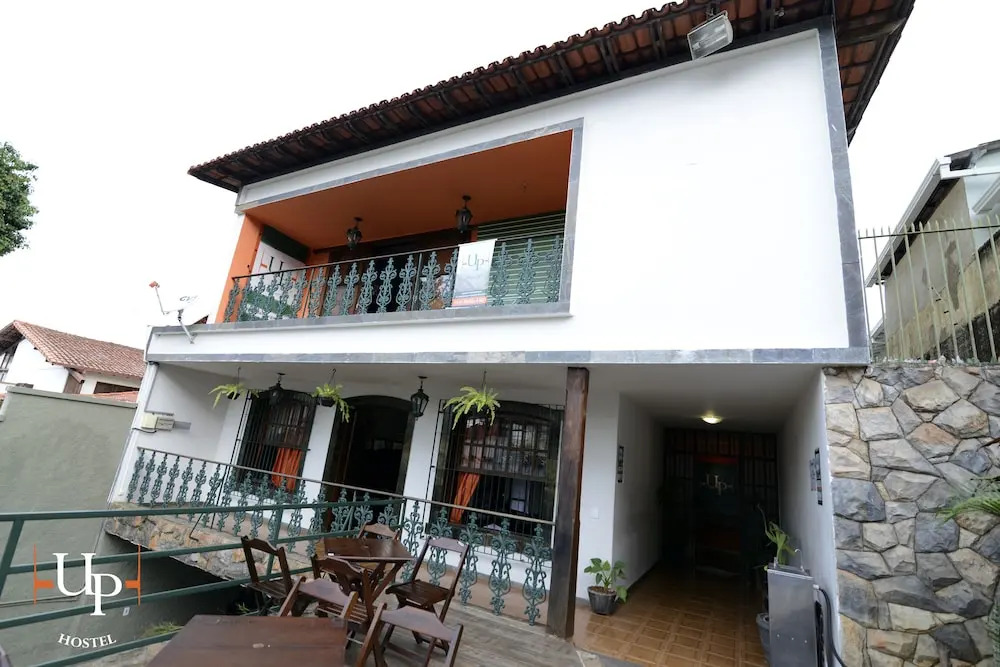 H2UP- Universidade Pampulha Hostel