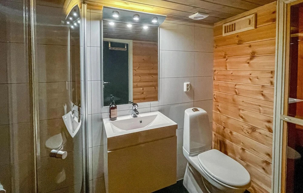 5 Bedroom Cozy Home In Hemsedal