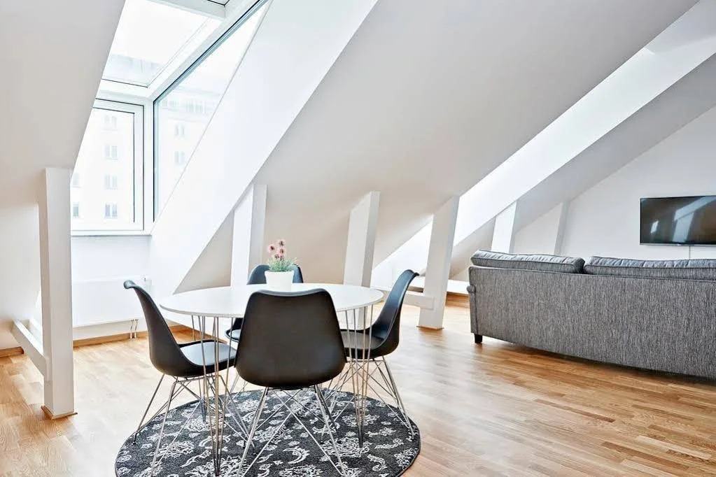Engel Apartments