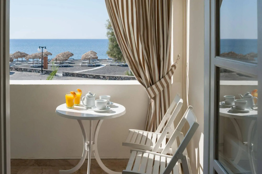 Anemos Beach Lounge Hotel
