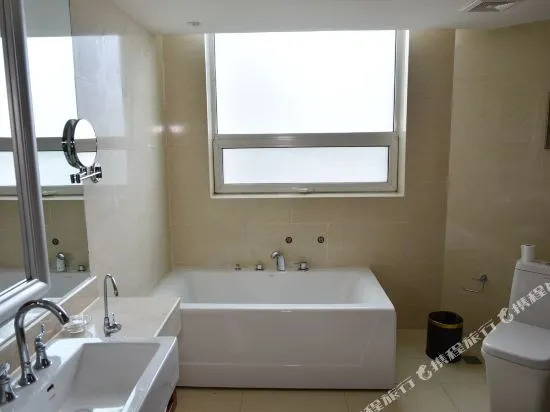 Wonderland Hotel Erdos