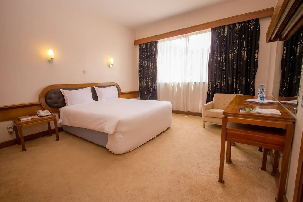 Sirikwa Hotel