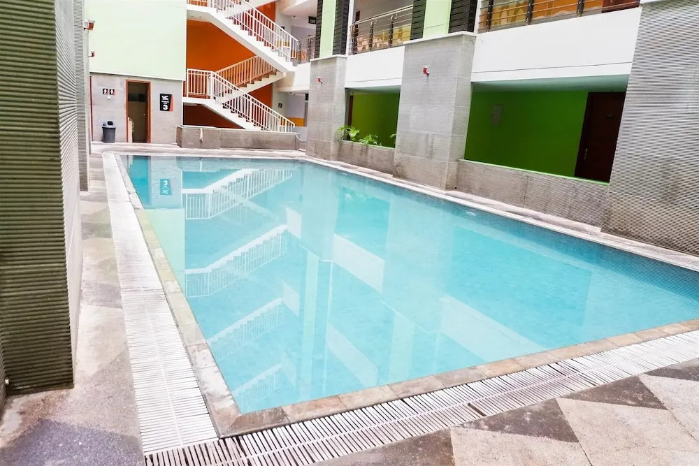 Best Price Studio Near Petra University At High Point Serviced Apartment