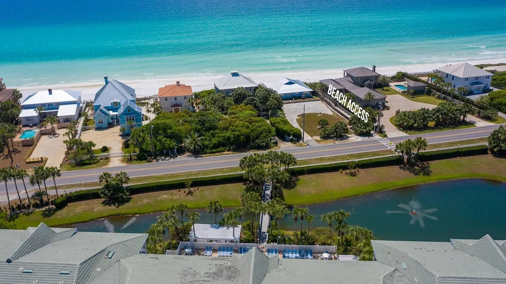Gulf Place Caribbean 311