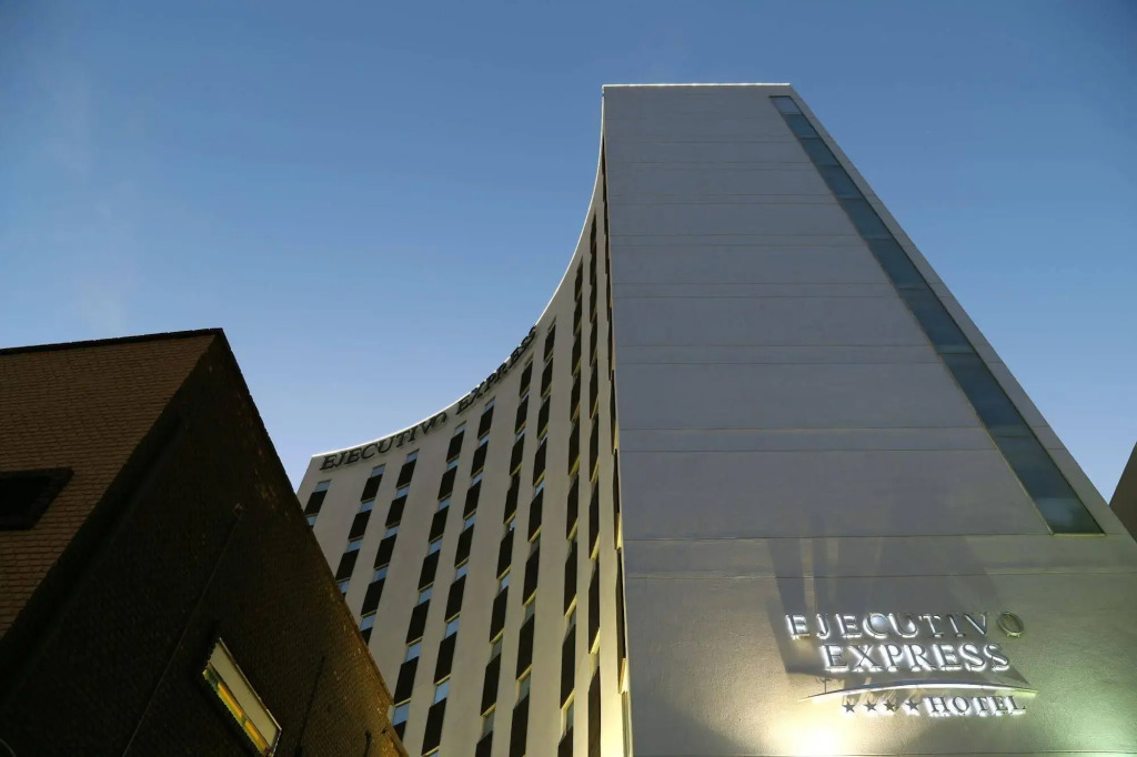 Ejecutivo Express Consulado