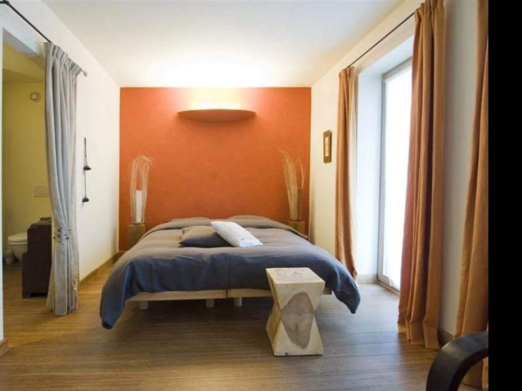 Les hirondelles, chambres dhôtes