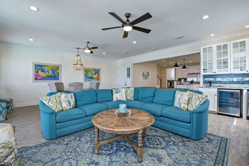 Beachfront 5bed Easybreezy East