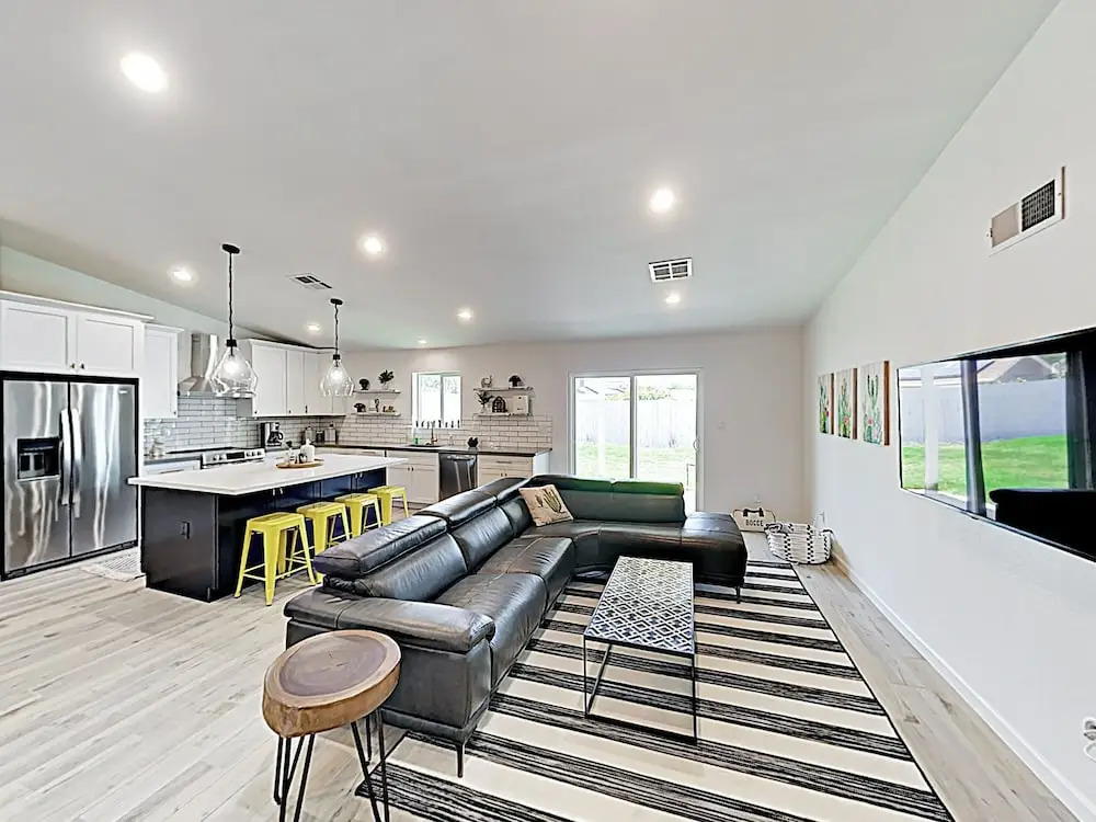 New Listing! Upscale Gem W/ Great Central Location Home