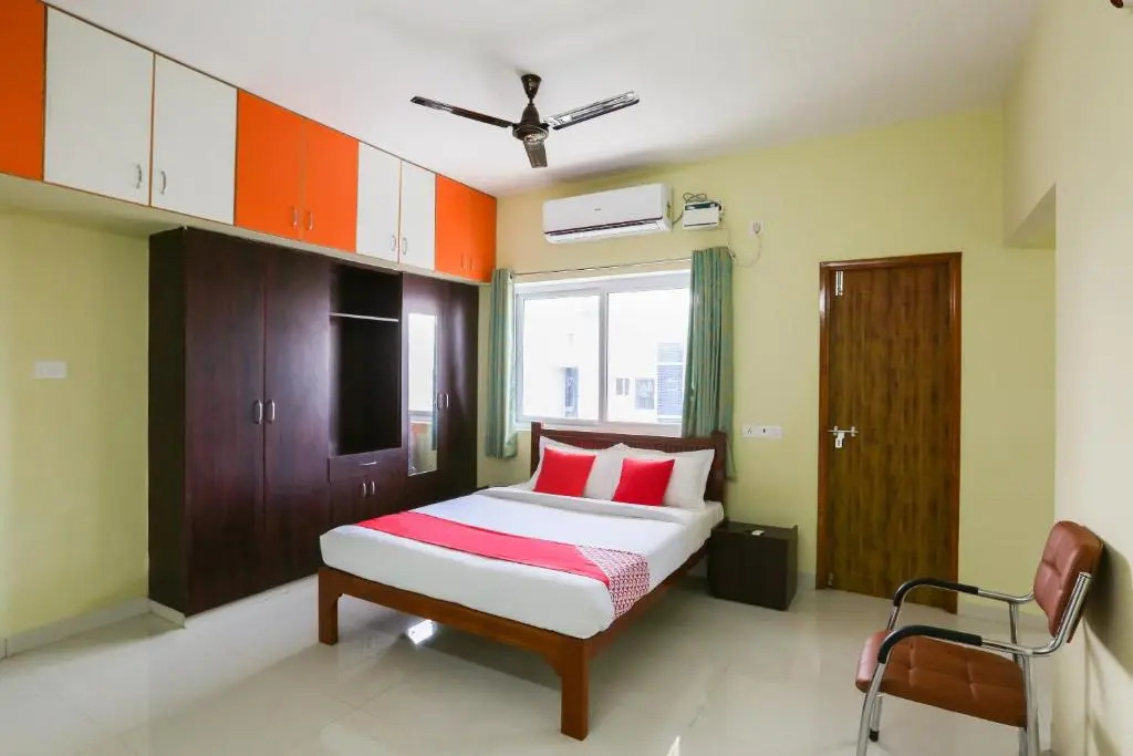 OYO 62861 Shriram Residency