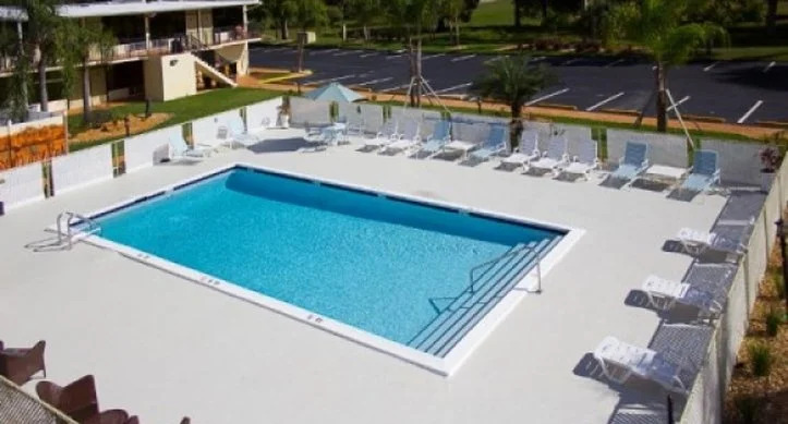 3 Palms - Fort Pierce