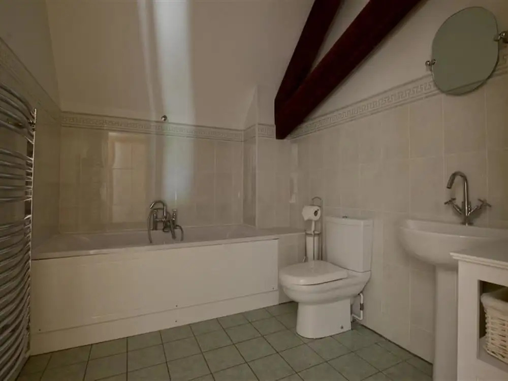 Unique Converted Barn in Hartfield