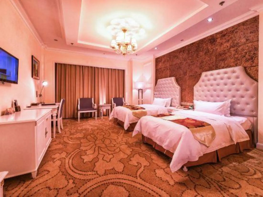 Fengcheng Hotel