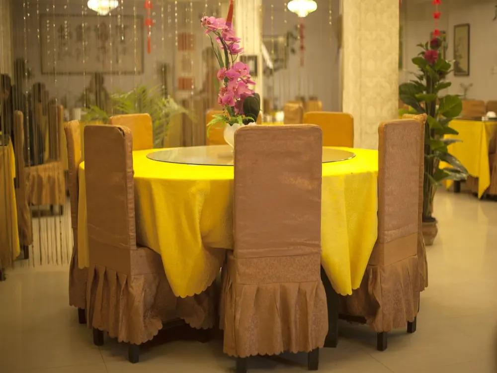 OYO 144 Hotel Zhonghau