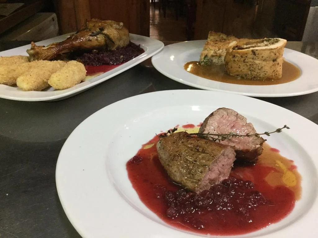 Atmosféra Rooms & Restaurant