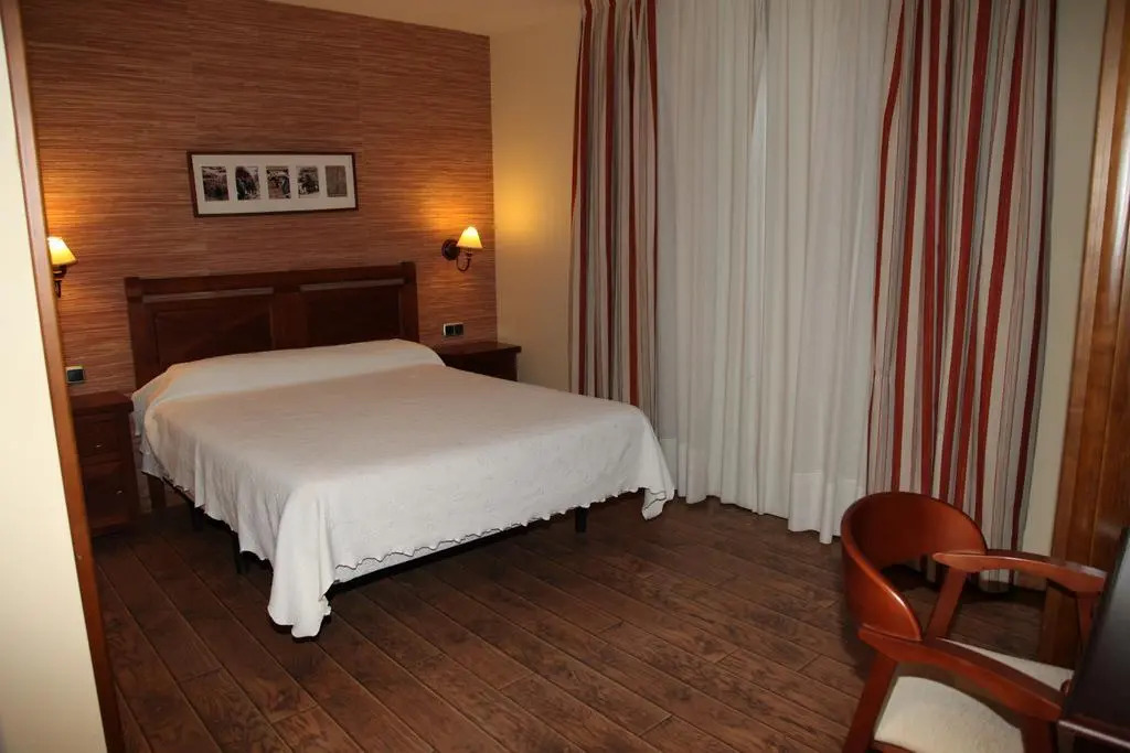 Hotel Rural Venta Del Alon