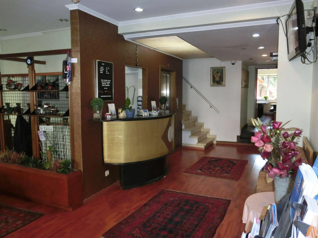Hotel Bentley