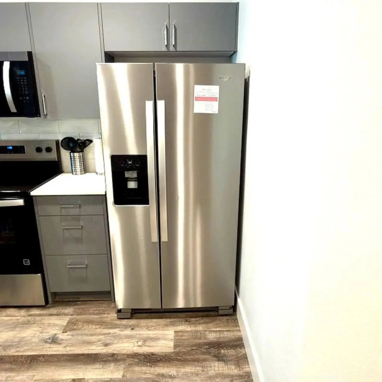 Solace Luxury 1BR Retreat Pool Hot Tub Wifi