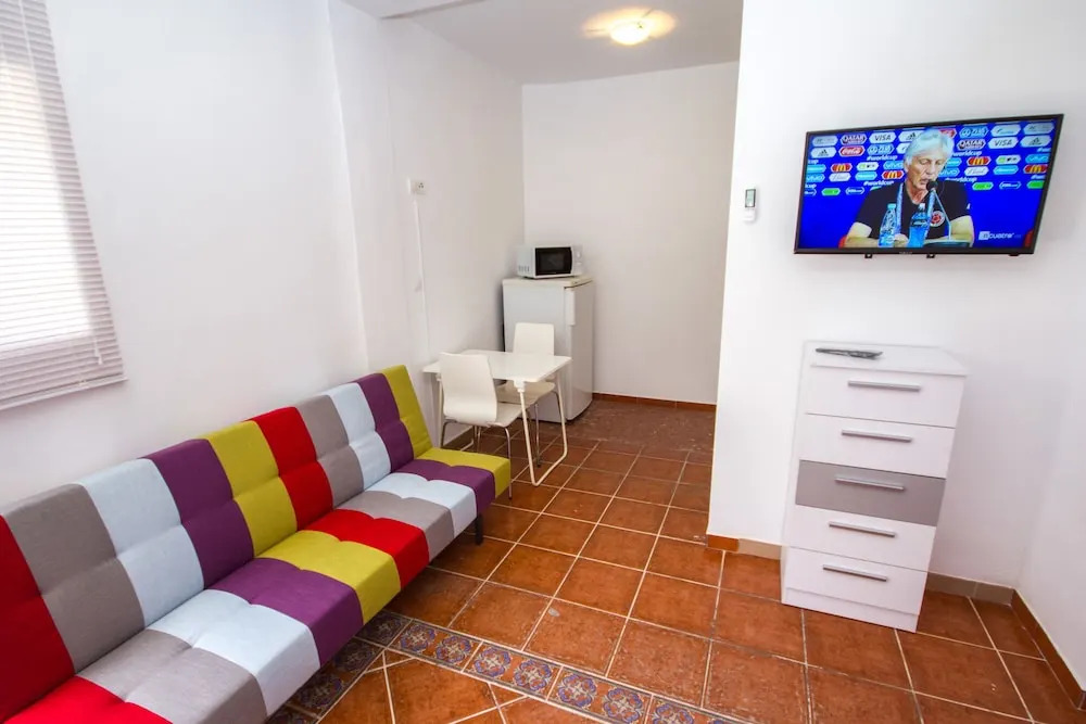 Estudio San Pablo Centro Nerja Canovas