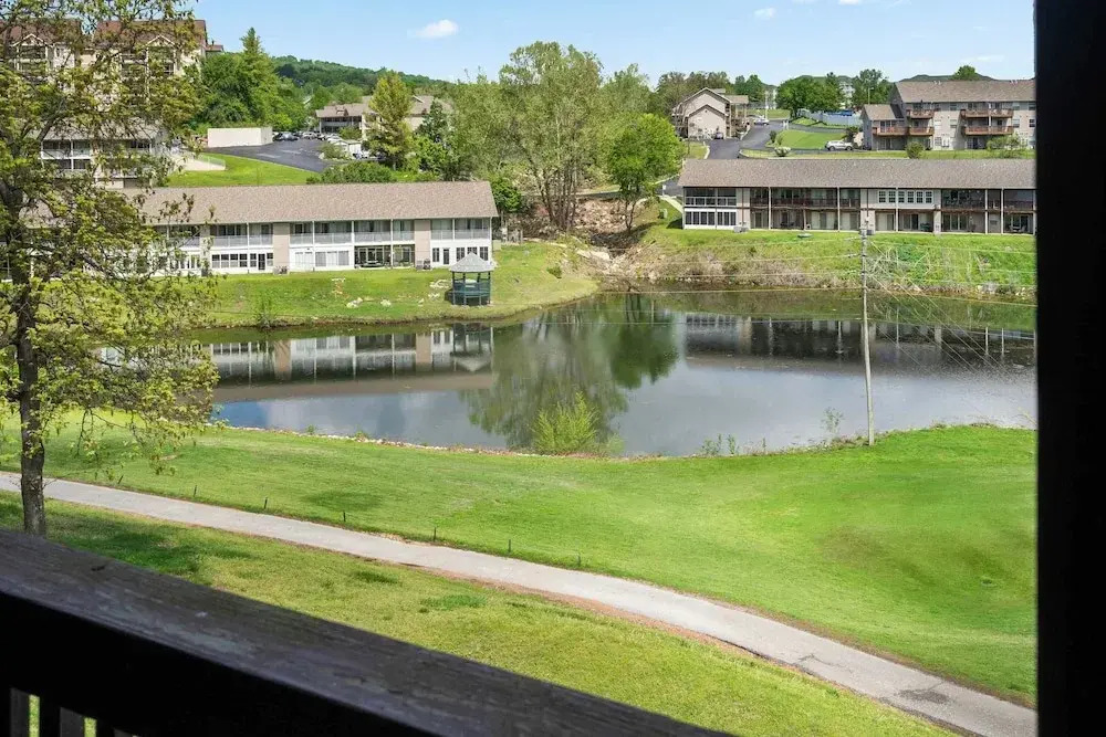 Relaxing 9th Hole View For 6!