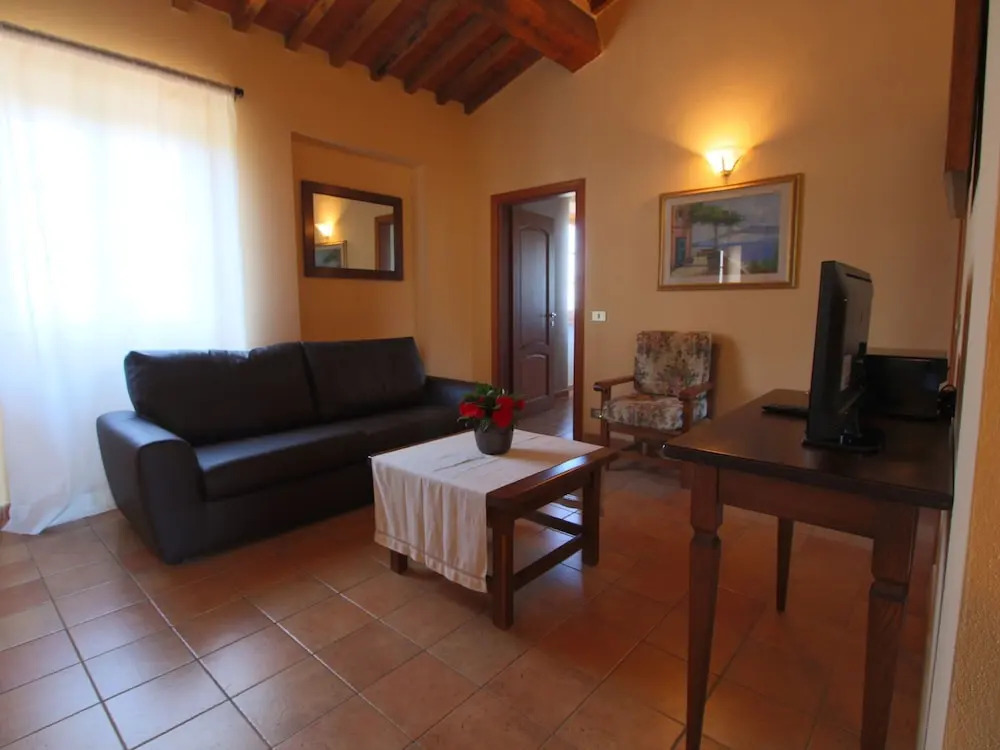 Farmhouse in Campriano
