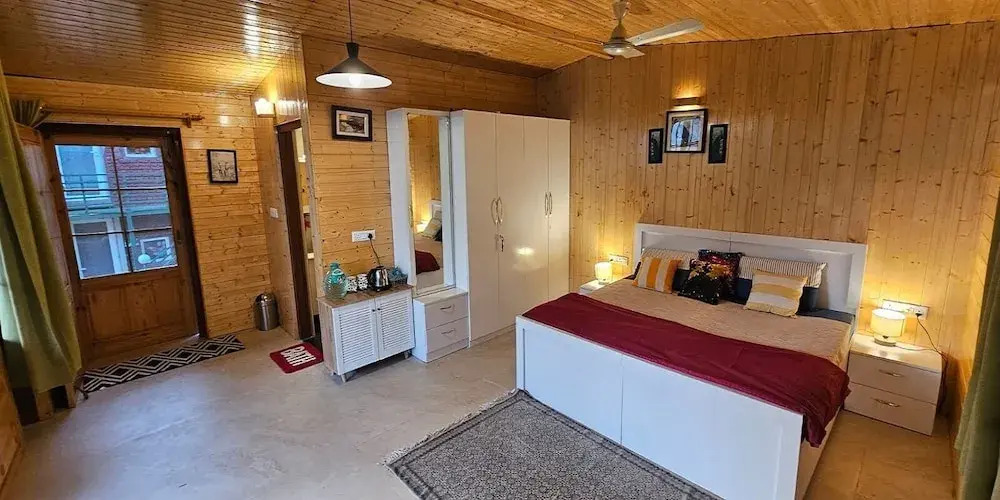 Bougainvilla Mountain Retreat Deluxe Cottages, near Bhimtal