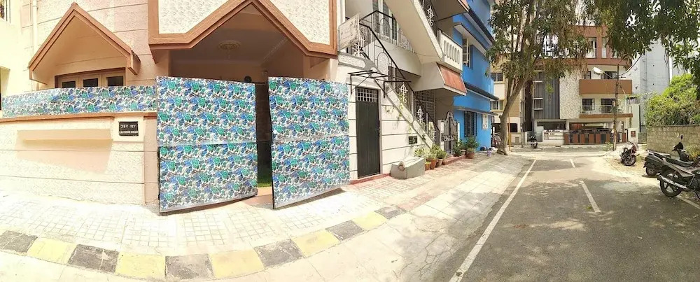 Soloscape budget friendly backpackers hostel