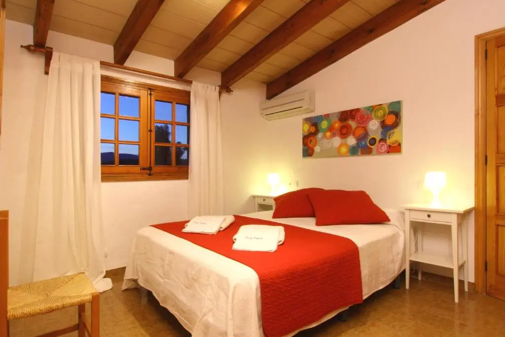 Roig Miquel Beatiful house just 10m driving from Pollensa