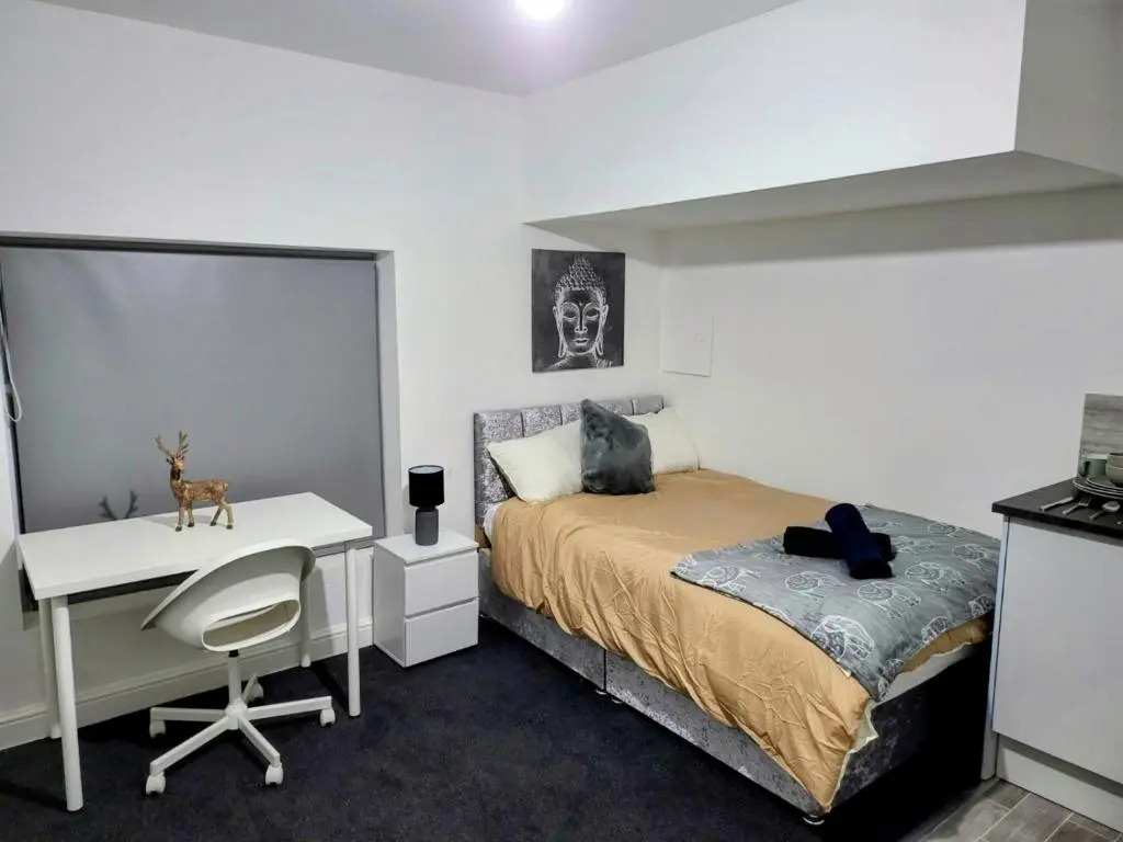 Easy Living Nottingham - Burns Street