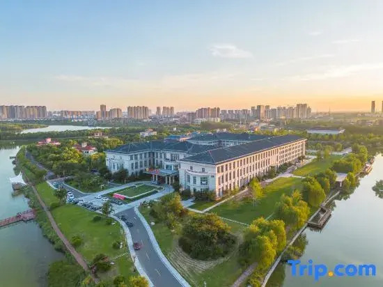 Zhongyu Grand Hotel (Binzhou Zhonghai Scenic Area)