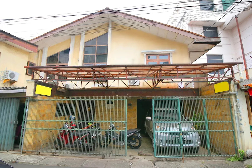 Airy Eco Senen Kramat Kwitang Kecil 149 Jakarta