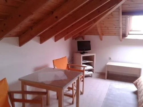 Kritikos Rooms
