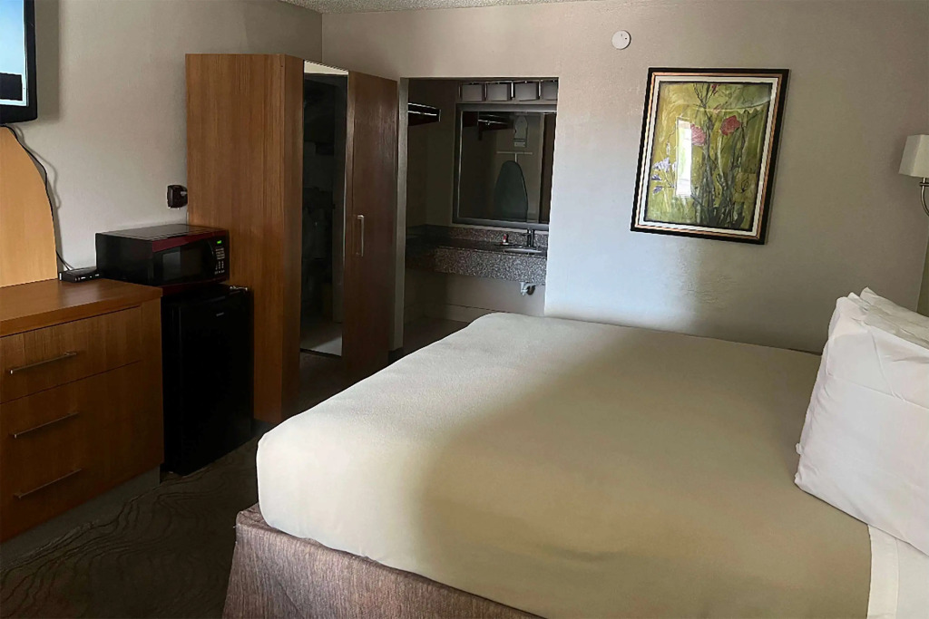 Baymont Inn by Wyndham Odessa University Area